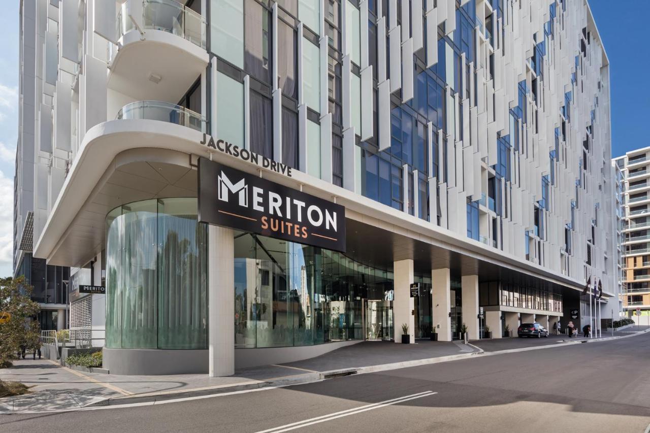 Meriton Suites Mascot Central Sydney Exterior photo